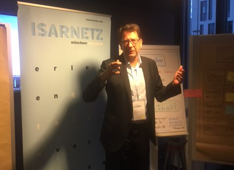 Heute mal live “Social Media im Kundenservice” aus der CoworkingArea Allynet Heute mal live “Social Media im Kundenservice” aus der CoworkingArea Allynet